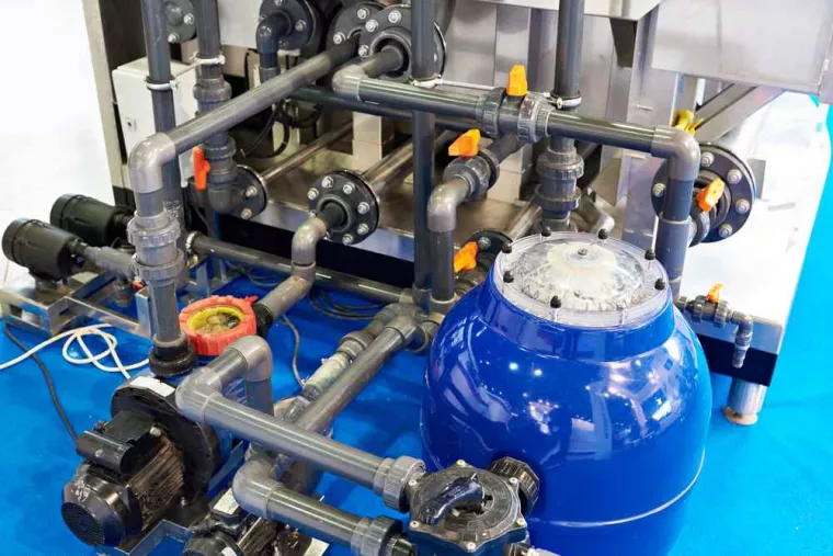 Faire installer un système de traitement automatique dans une piscine creusée, Le Crès, HB PRO PISCINE